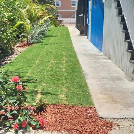 Sheer Bliss Beachview Apt #2 George Town Exterior photo